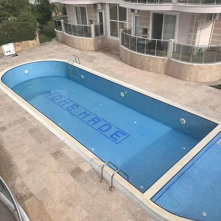 2 Bedroom Renovated Apartament