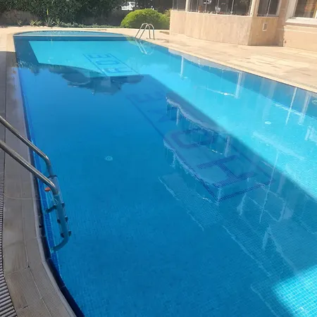 2 Bedroom Renovated Apartament